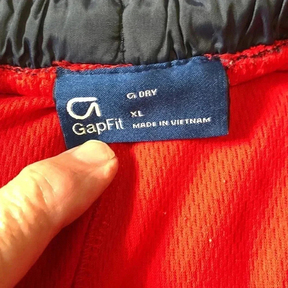 Gap fit Dry active wear shorts with elastic waist and front tie - Picture 4 of 7